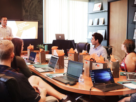 Plastskiva PP/PESheet rullar för matbrickor Plastskiva PP/PESheet rullar för matbrickor